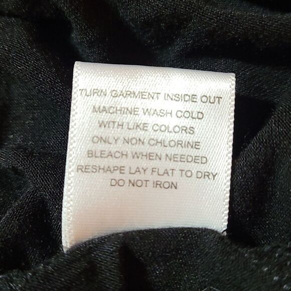 Beautiful embroidered black women's XXL tunic dress top - Picture 7 of 7